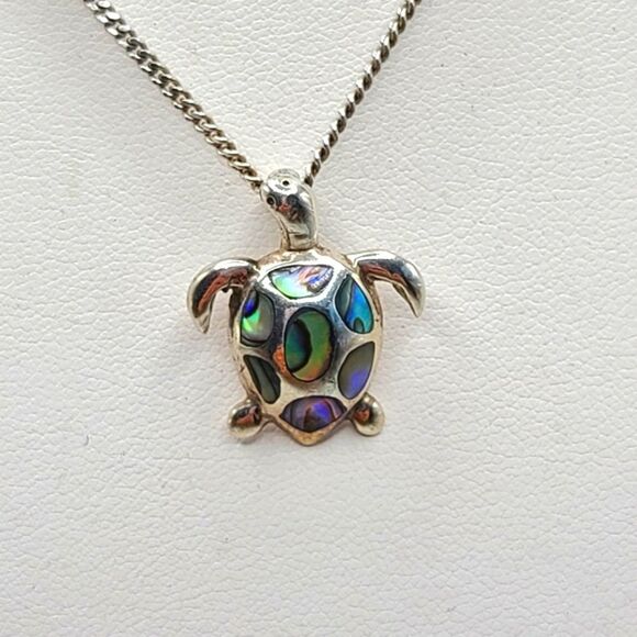 .925 Silver Sea Turtle Pendant Necklace with Abalone Inlay - Picture 2 of 7